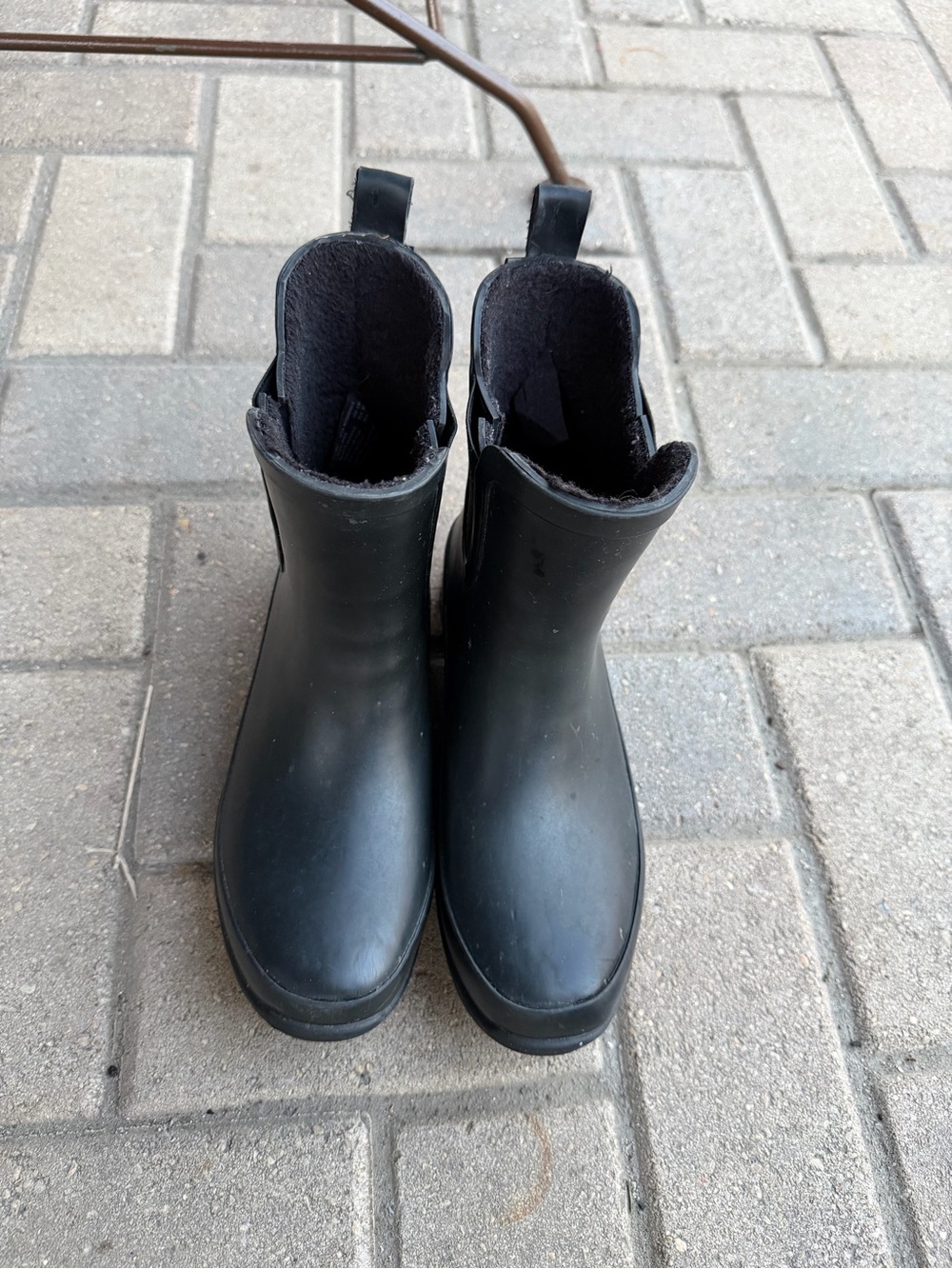 Eddie Bauer Black Rubber Rain Boots